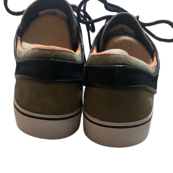 Nike SB Stefan Janoski Undefeated Olive - Picture 7 of 11